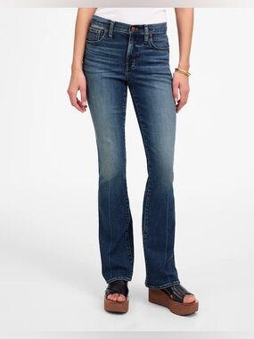 Madewell Kick Out Fill Length Medium Blue Flare Jeans Size 32 x 32